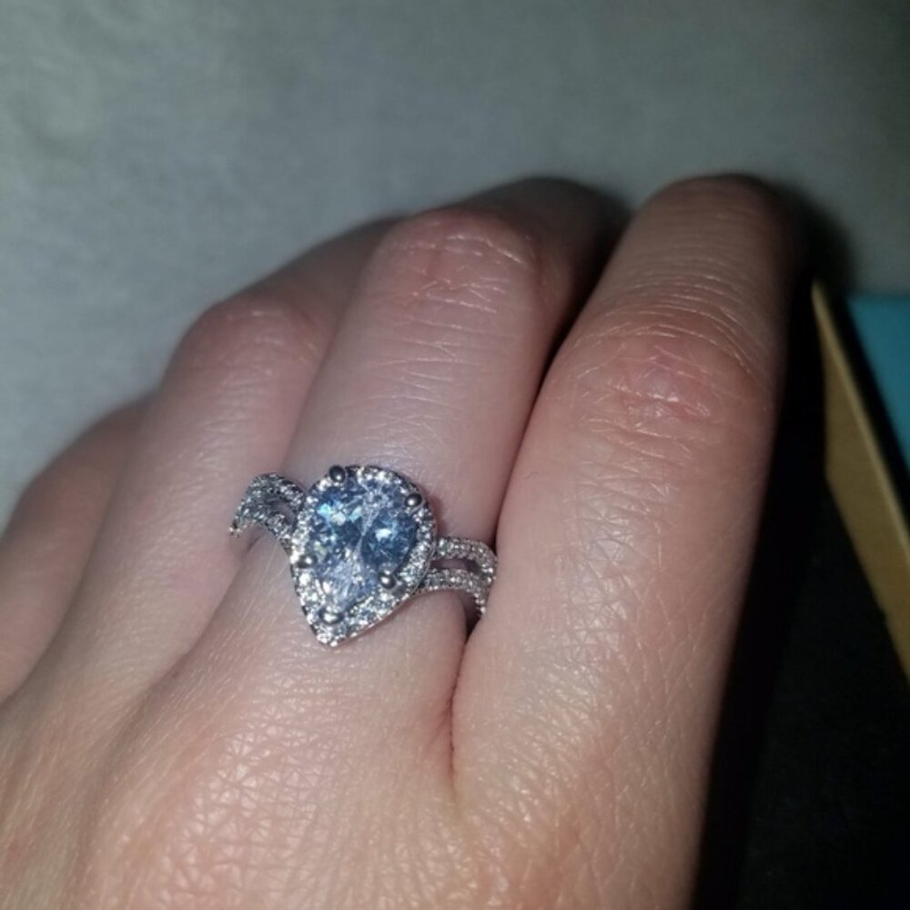 Diamond Solitaire Ring - image 4